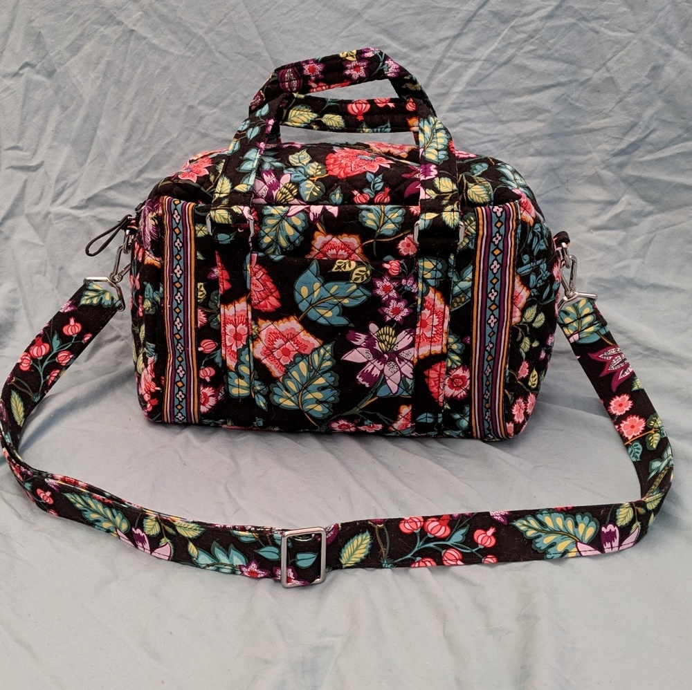 Vera Bradley Iconic 100 in Vines Floral
